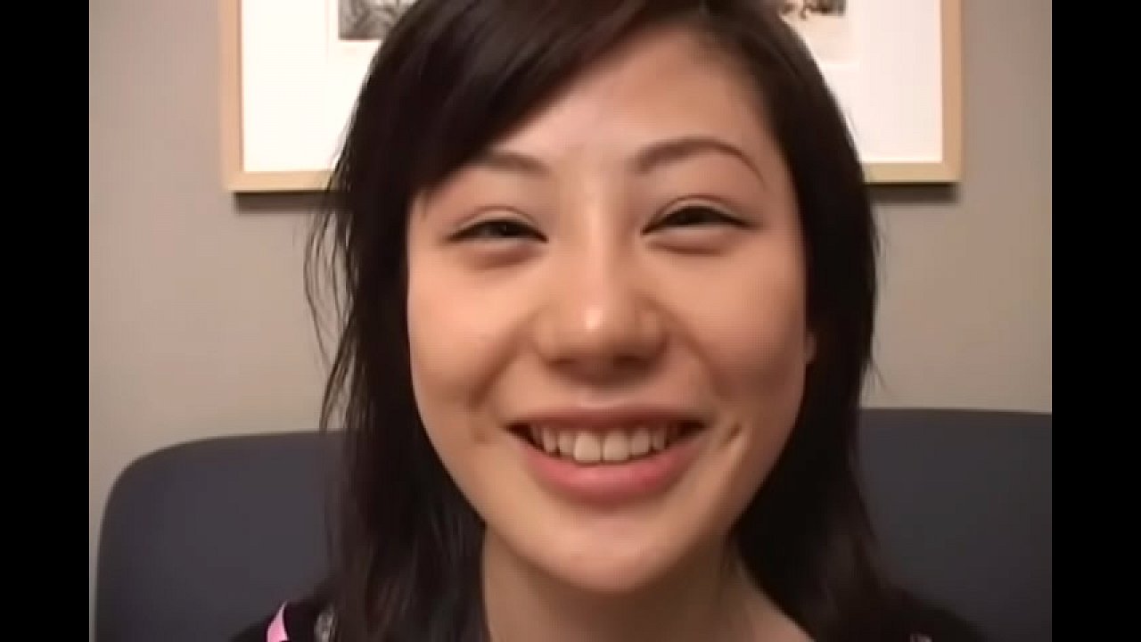美乳な素人娘とハメ撮り パイ射